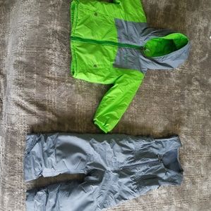 Two pieve snowsuit